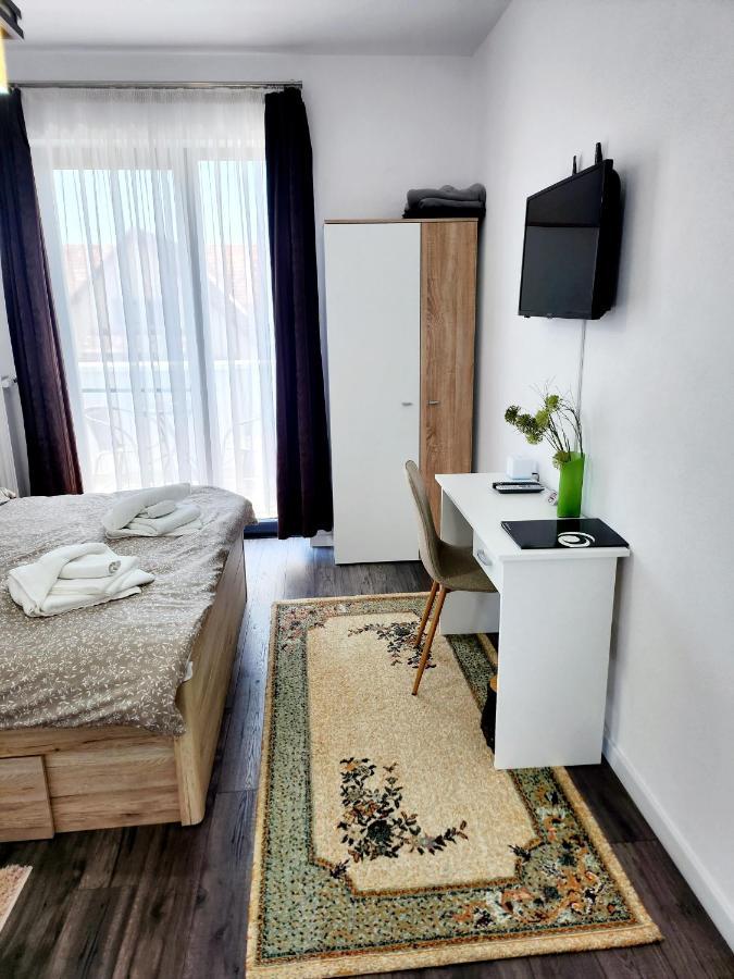 Armina'S Residence Dumbravita  Extérieur photo